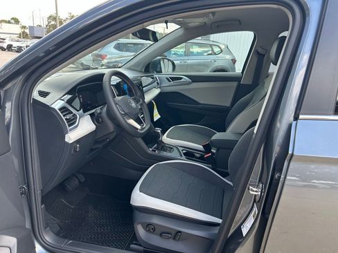 New 2026 Volkswagen Taos SE image 20