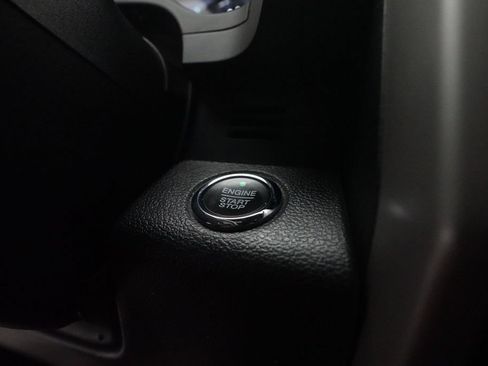 Used 2020 Ford F150 Lariat w/ Equipment Group 502A Luxury AWD/4WD image 29