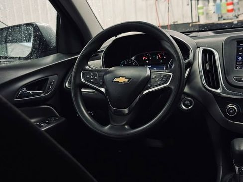 Used 2024 Chevrolet Equinox LT image 22