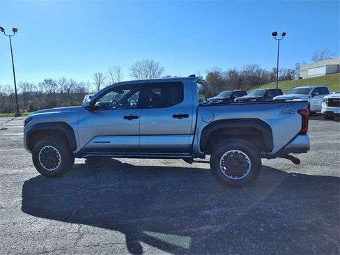 Used 2024 Toyota Tacoma TRD Sport image 23