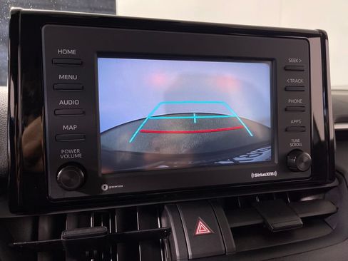 Certified 2022 Toyota RAV4 LE AWD/4WD image 21