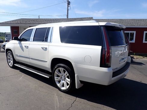Used 2015 Cadillac Escalade ESV Premium AWD/4WD image 4