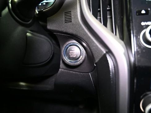 Used 2022 Subaru Ascent Limited w/ Technology Package image 40