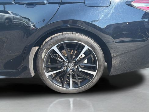 Used 2019 Toyota Camry XSE FWD image 31