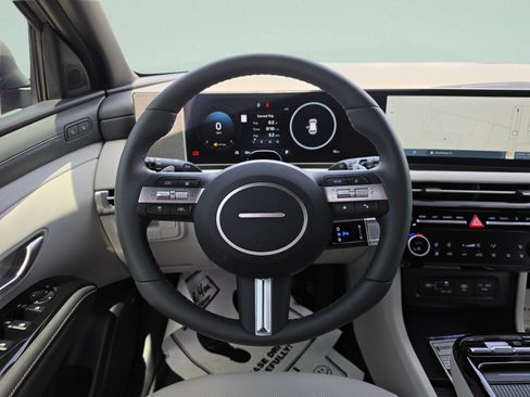 New 2026 Hyundai Tucson Limited FWD image 19