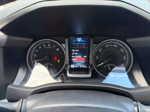 Used 2023 Toyota Tacoma SR5 w/ Technology Package AWD/4WD image 55