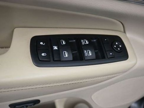 Used 2015 Jeep Grand Cherokee Limited image 12