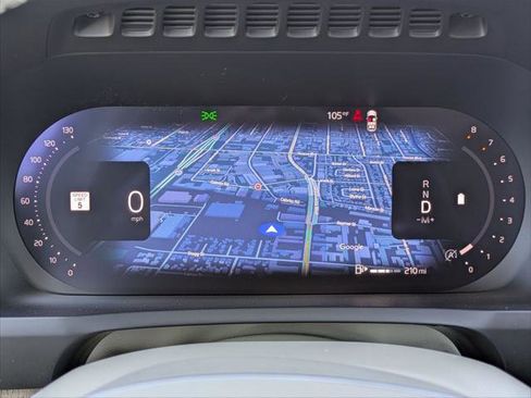 Used 2025 Volvo XC90 B6 Ultra w/ Lounge Package image 15