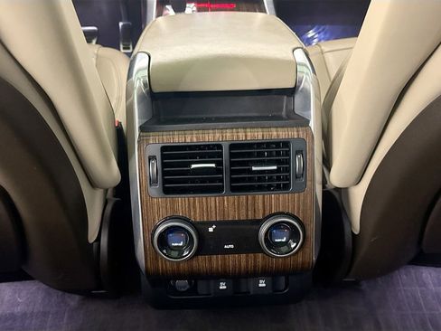 Certified 2021 Land Rover Range Rover Sport HSE Silver Edition image 25