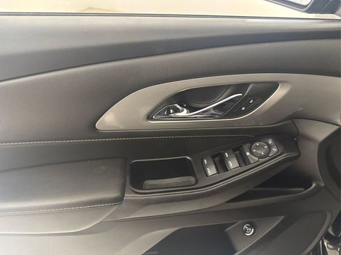 Used 2019 Chevrolet Traverse LT FWD image 26