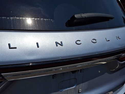 Used 2022 Lincoln Corsair AWD w/ Premium Package image 10