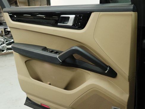 Used 2019 Porsche Cayenne S AWD/4WD image 20