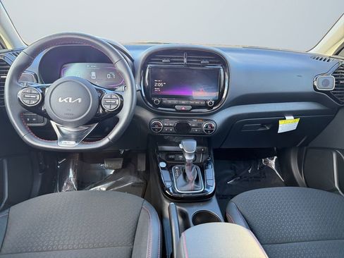 Used 2025 Kia Soul GT-Line image 10