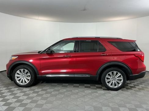 Used 2022 Ford Explorer Limited w/ Equipment Group 301A AWD/4WD image 8