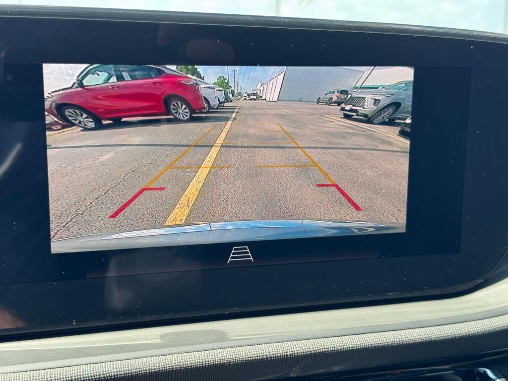 New 2026 Buick Envista Avenir FWD image 16