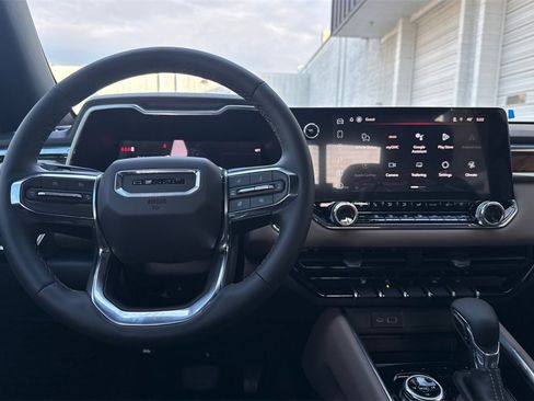 New 2026 GMC Canyon Denali image 12