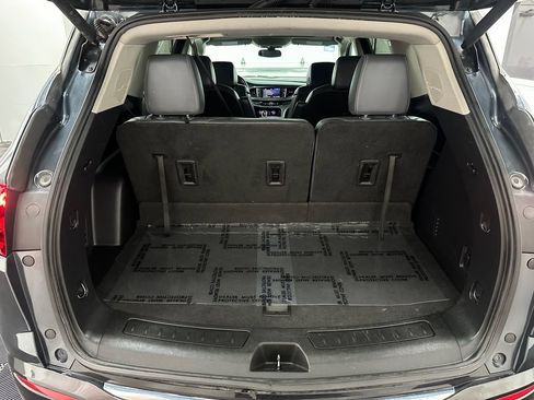 Used 2021 Buick Enclave Essence w/ Sound and Sites Package AWD/4WD image 37