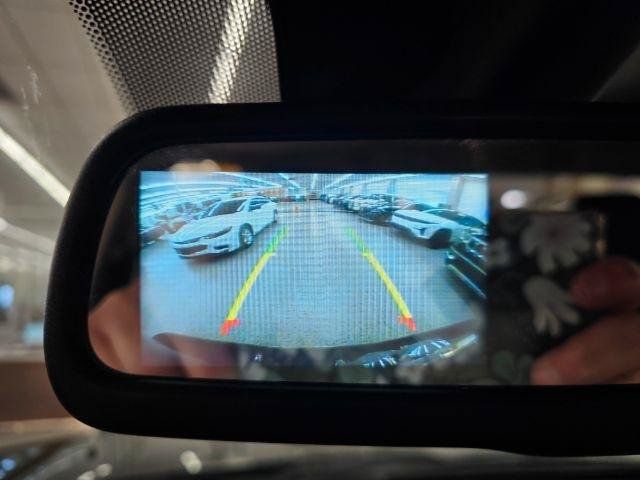 Used 2018 RAM 1500 Express AWD/4WD image 16