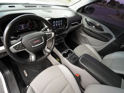 Used 2022 GMC Terrain SLT w/ Infotainment Package II FWD image 19