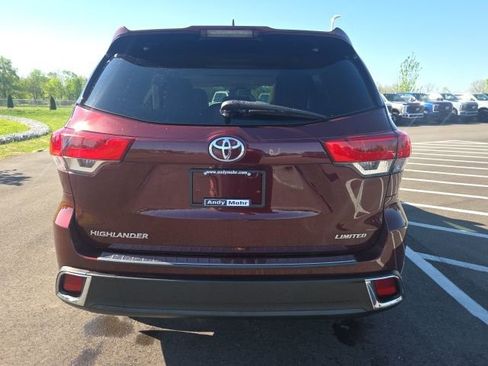 Used 2018 Toyota Highlander Limited FWD image 8