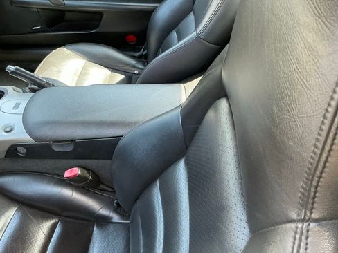 Used 2005 Chevrolet Corvette Convertible w/ Preferred Equipment Group image 4