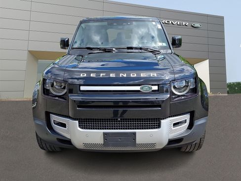 Used 2023 Land Rover Defender 110 SE AWD/4WD image 8