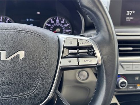 Used 2022 Kia Telluride S image 25