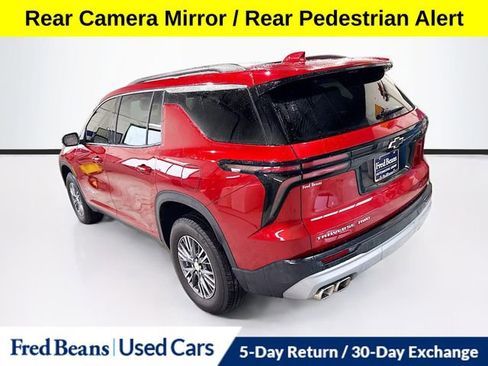 Used 2026 Chevrolet Traverse LT w/ Driver Confidence Package AWD/4WD image 8