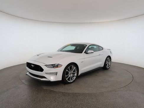 Used 2018 Ford Mustang GT Premium w/ Equipment Group 401A image 2