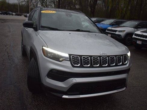 Used 2025 Jeep Compass Limited w/ Elite Group AWD/4WD image 10