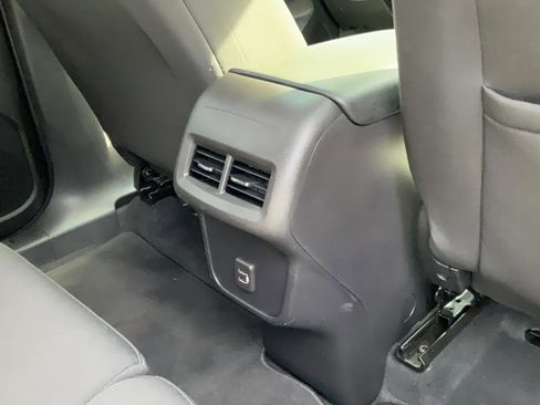 Used 2024 Chevrolet Equinox LS w/ LS Convenience Package FWD image 22