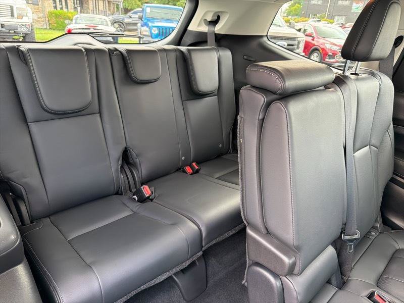 Used 2023 Subaru Ascent Limited AWD/4WD image 7