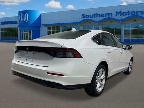 New 2026 Honda Accord SE image 6
