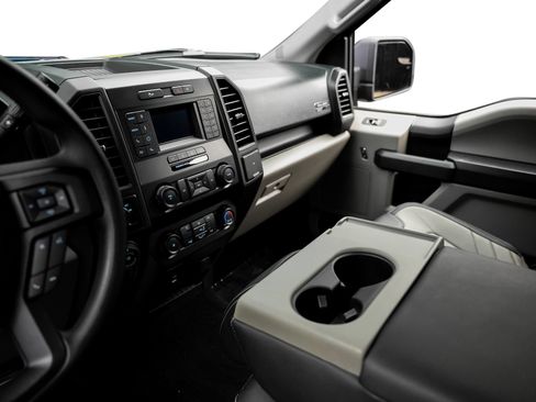 Used 2020 Ford F150 XL w/ Equipment Group 101A Mid RWD image 36