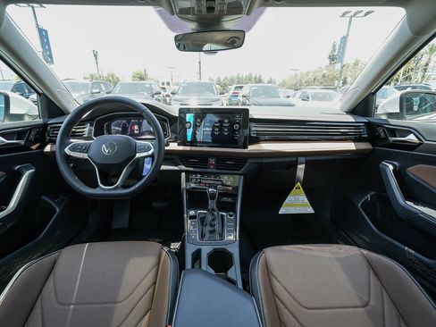New 2026 Volkswagen Jetta SEL FWD image 15