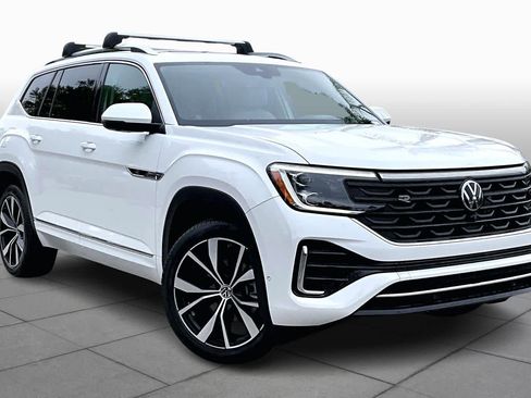 Used 2024 Volkswagen Atlas SEL Premium R-Line AWD/4WD image 4