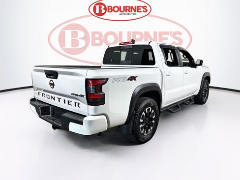 Used 2023 Nissan Frontier PRO-4X w/ Technology Package AWD/4WD image 10