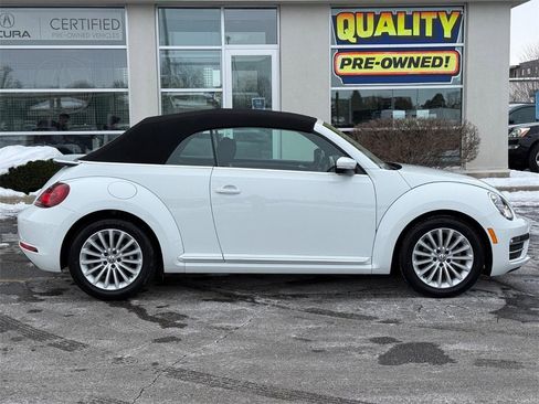 Used 2019 Volkswagen Beetle 2.0T SE image 2