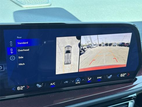 New 2026 Chevrolet Traverse Z71 w/ Enhanced Driving Package AWD/4WD image 16