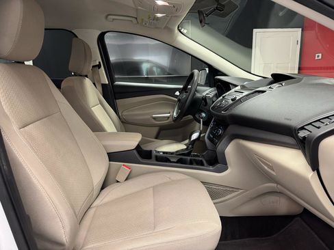 Used 2018 Ford Escape SE image 23