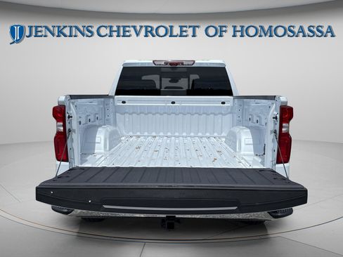 New 2026 Chevrolet Silverado 1500 LTZ w/ LTZ Premium Package AWD/4WD image 4