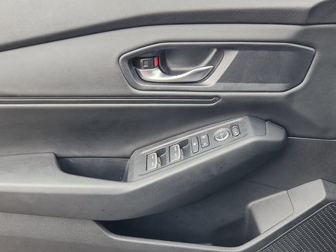Used 2024 Honda Accord EX image 27
