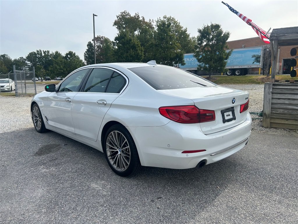 Used 2017 BMW 530i RWD image 3