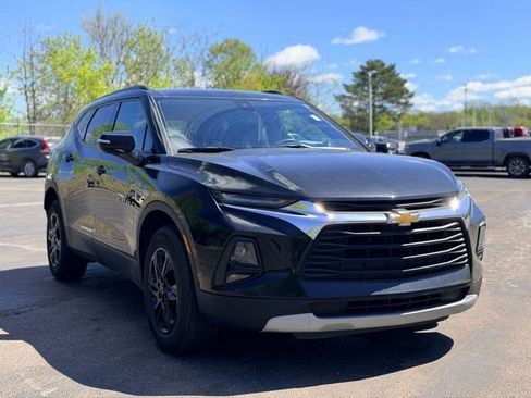 Used 2021 Chevrolet Blazer LT FWD image 3