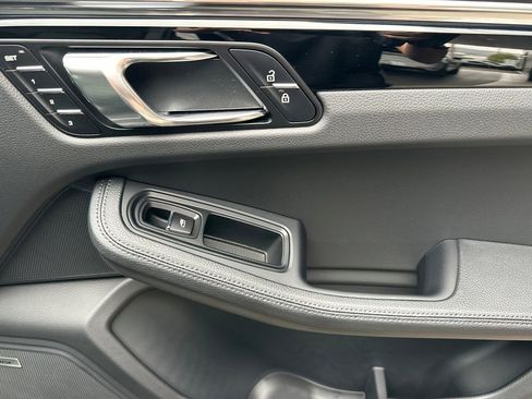 New 2025 Porsche Macan image 20