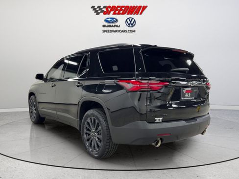 Used 2023 Chevrolet Traverse RS FWD image 8