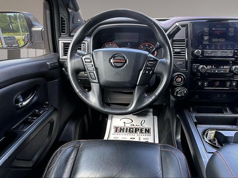 Used 2021 Nissan Titan PRO-4X w/ Pro-4x Convenience Package AWD/4WD image 9