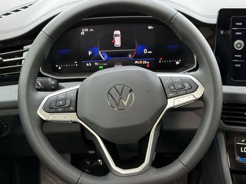 New 2026 Volkswagen Jetta SE FWD image 10