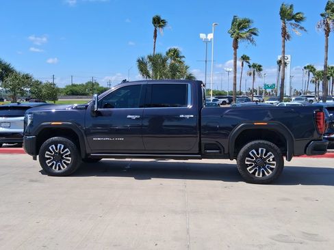 Used 2025 GMC Sierra 2500 Denali Ultimate AWD/4WD image 3