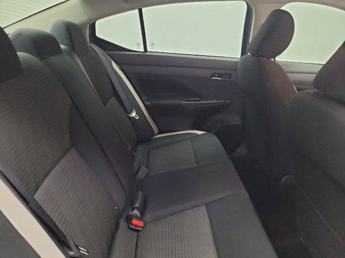 Used 2021 Nissan Versa SV FWD image 19